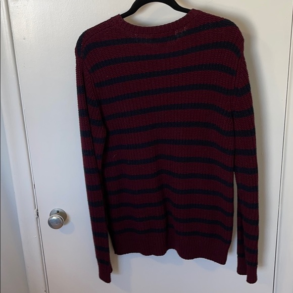 Men’s Small Forever 21 sweater. Small - Picture 7 of 8